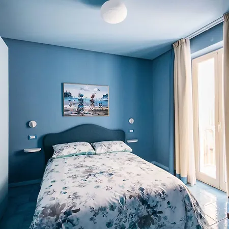 Paradise City Center Apartament *