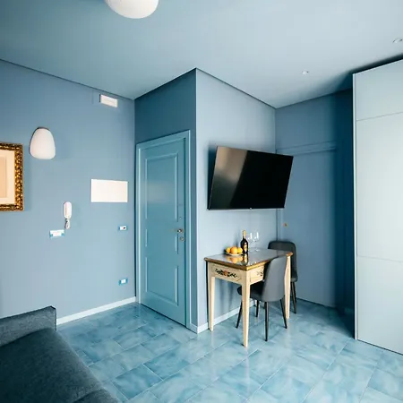 Paradise City Center Apartament *