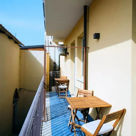 Paradise City Center Apartament *